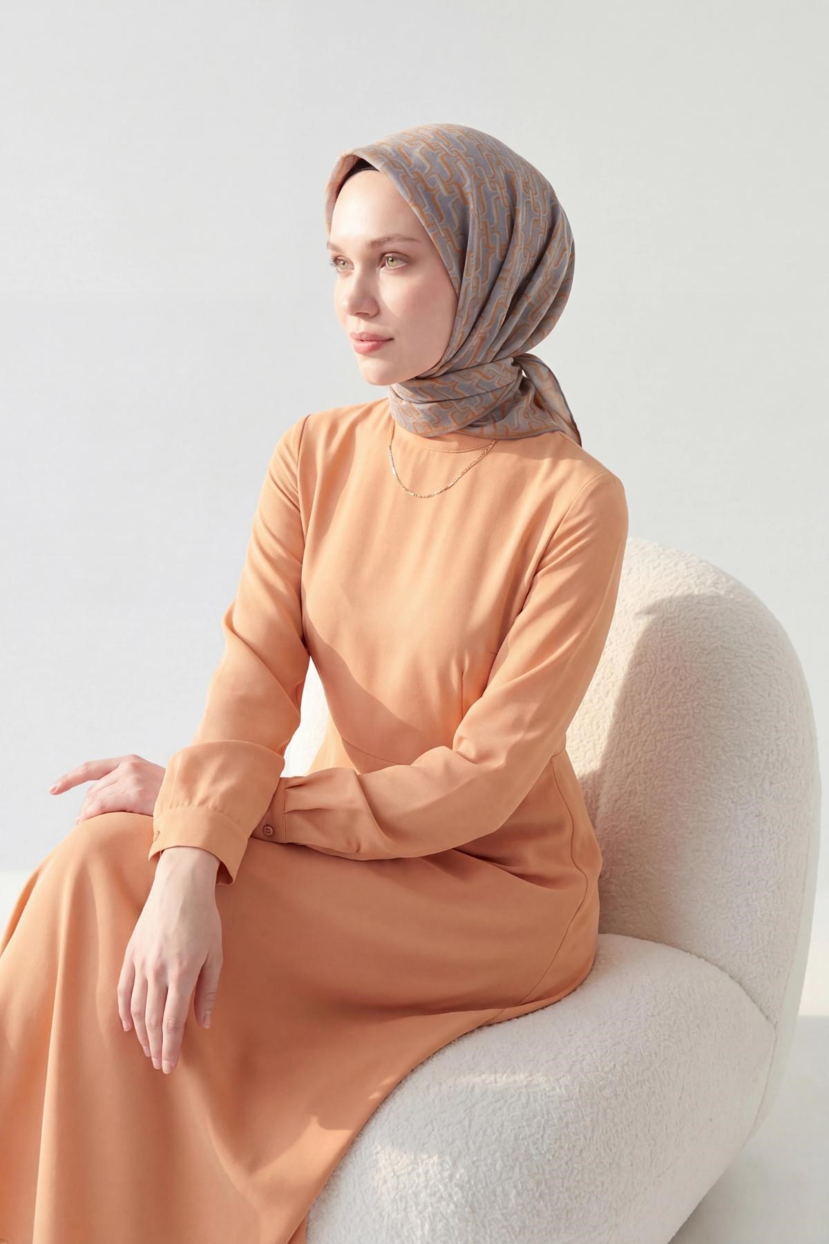 Soft Eşarp Zincir Desen Gri 90x90