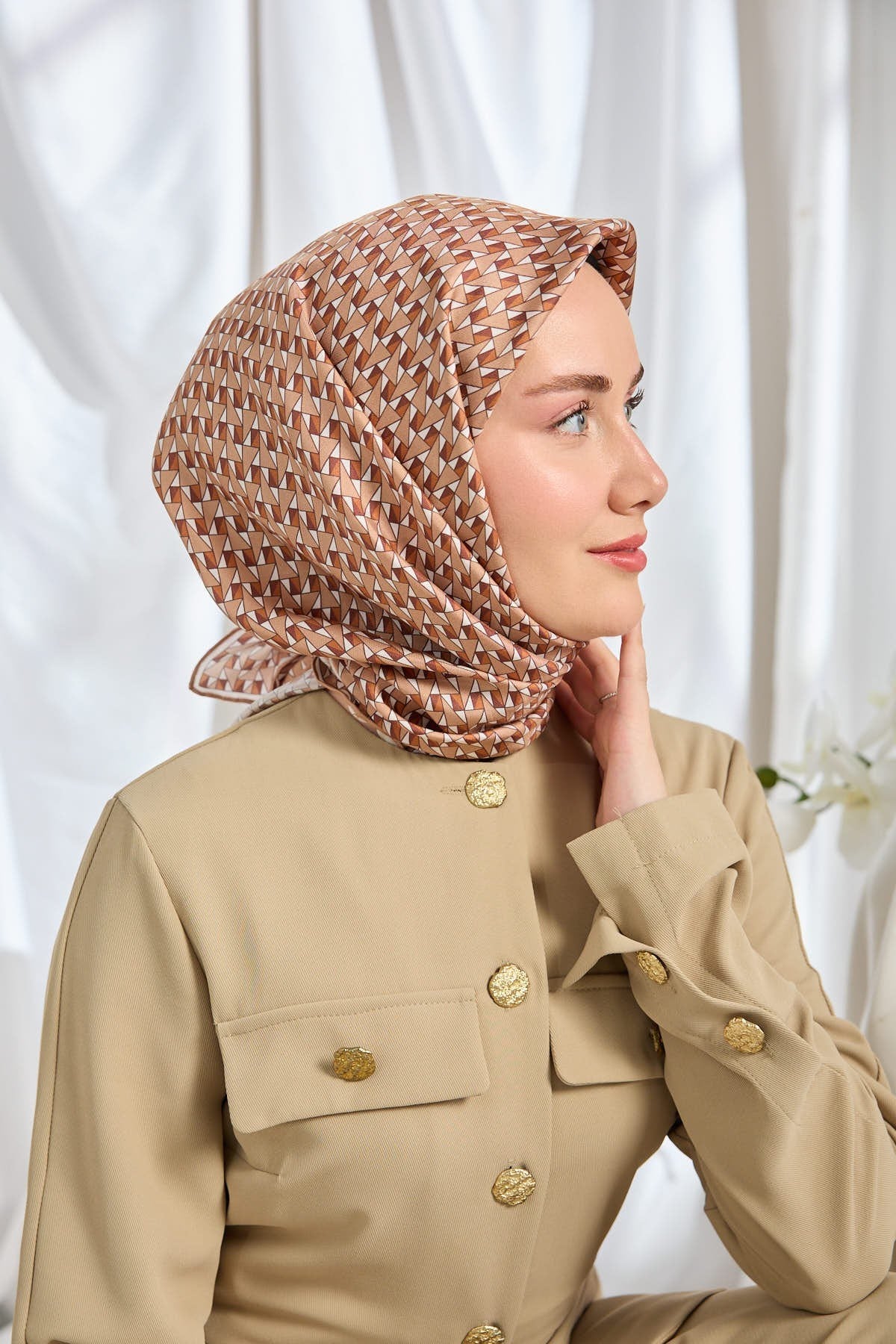 Twill İpek Eşarp Geometric Pattern Sütlü Kahve