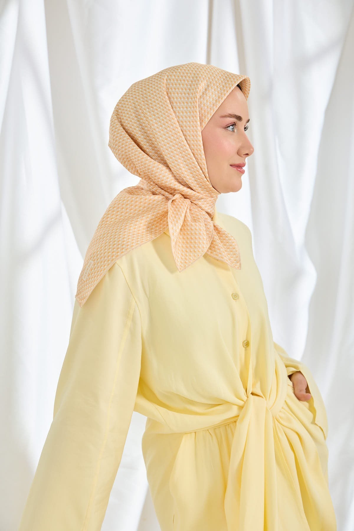 Twill İpek Eşarp Micro Kare Sarı