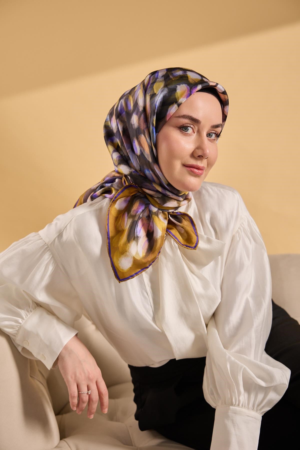 Twill İpek Eşarp Noiré Altın Sarısı 90x90