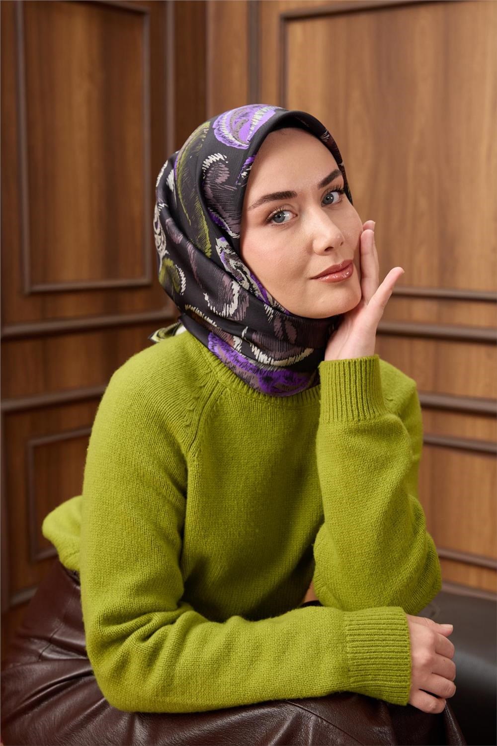 Twill İpek Eşarp Siyah-Funda Desenli Tok Duruşlu 90X90