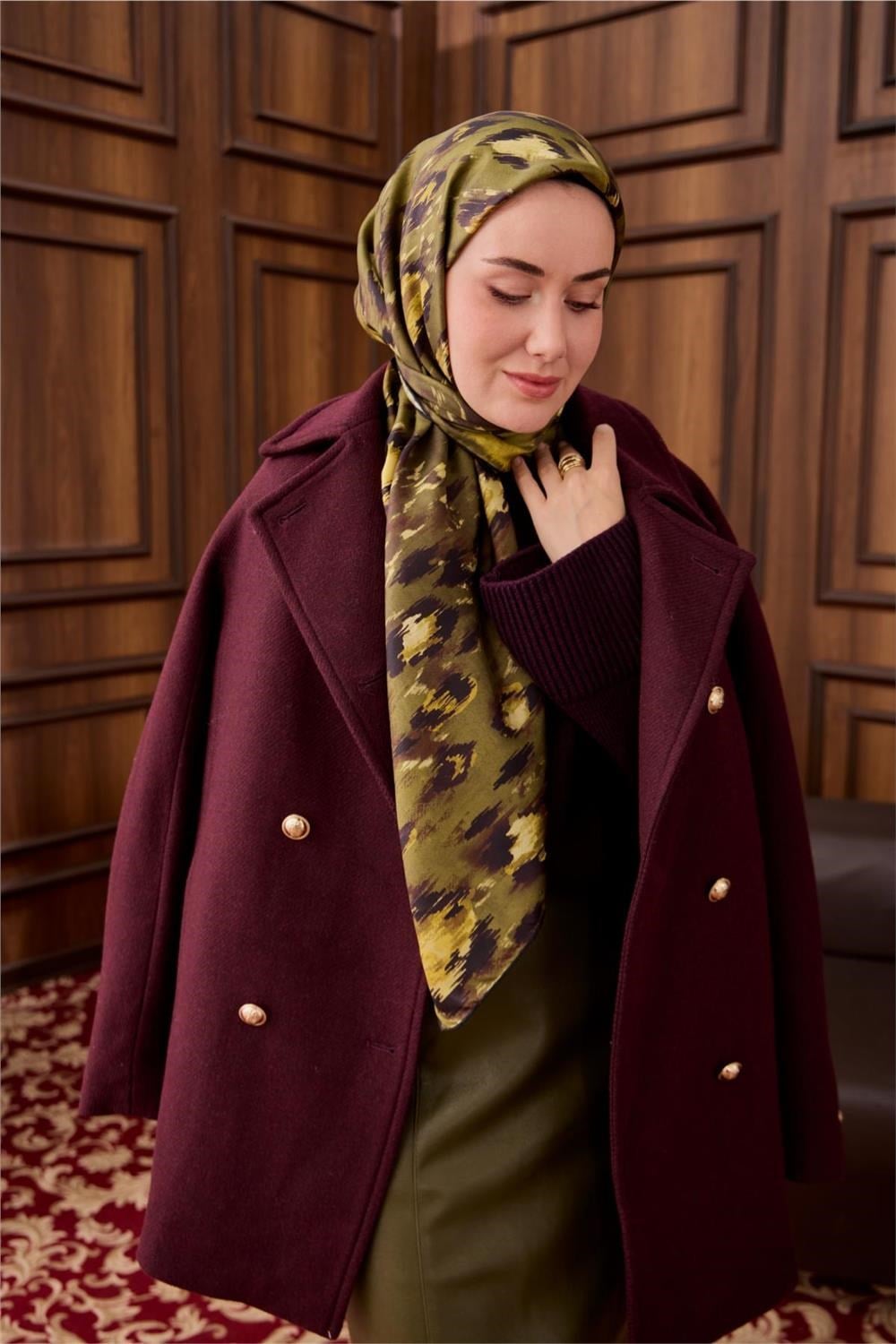 Twill İpek Eşarp Siyah-Yeşil Desenli Tok Duruşlu 90X90