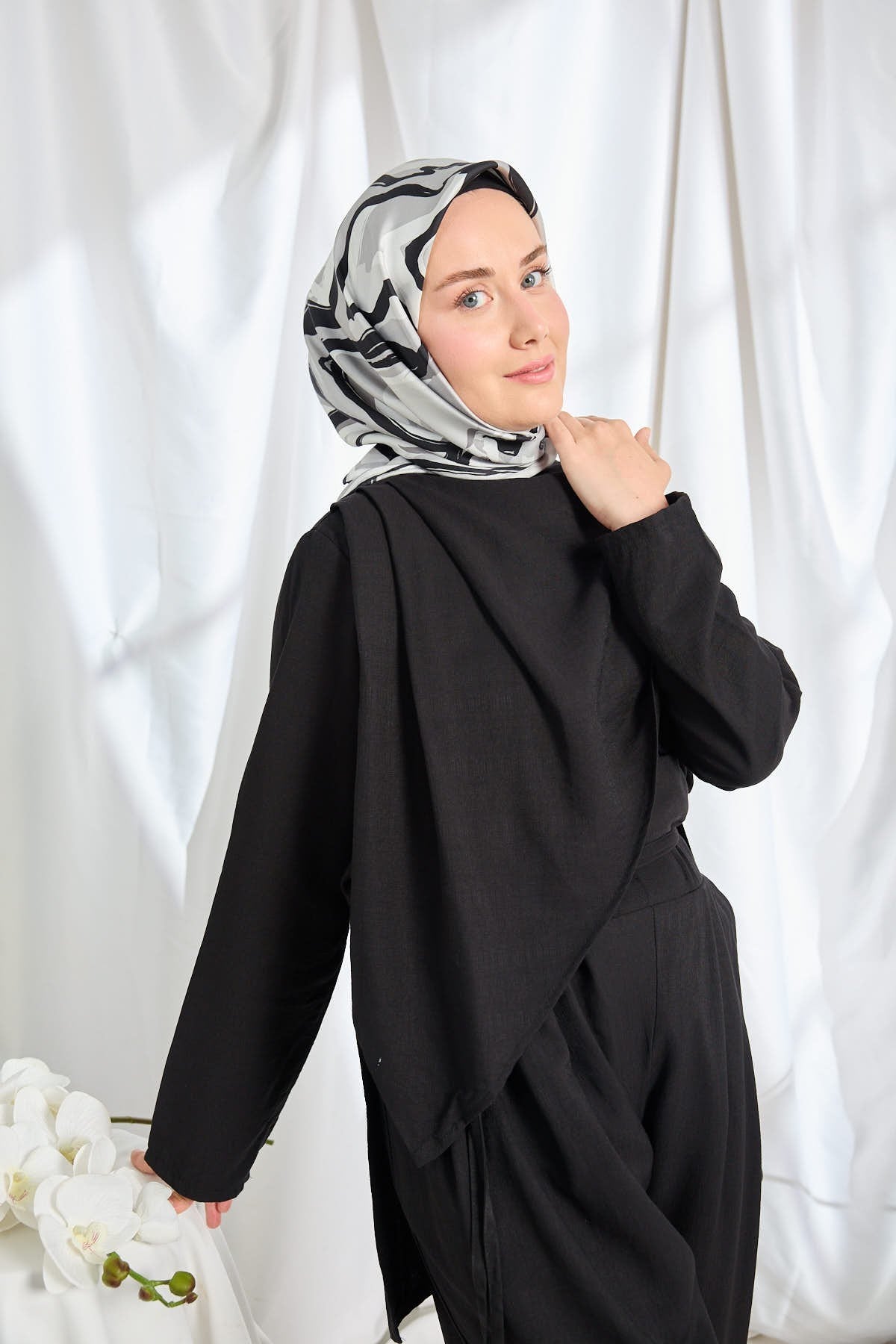 Twill İpek Eşarp Soyut Siyah