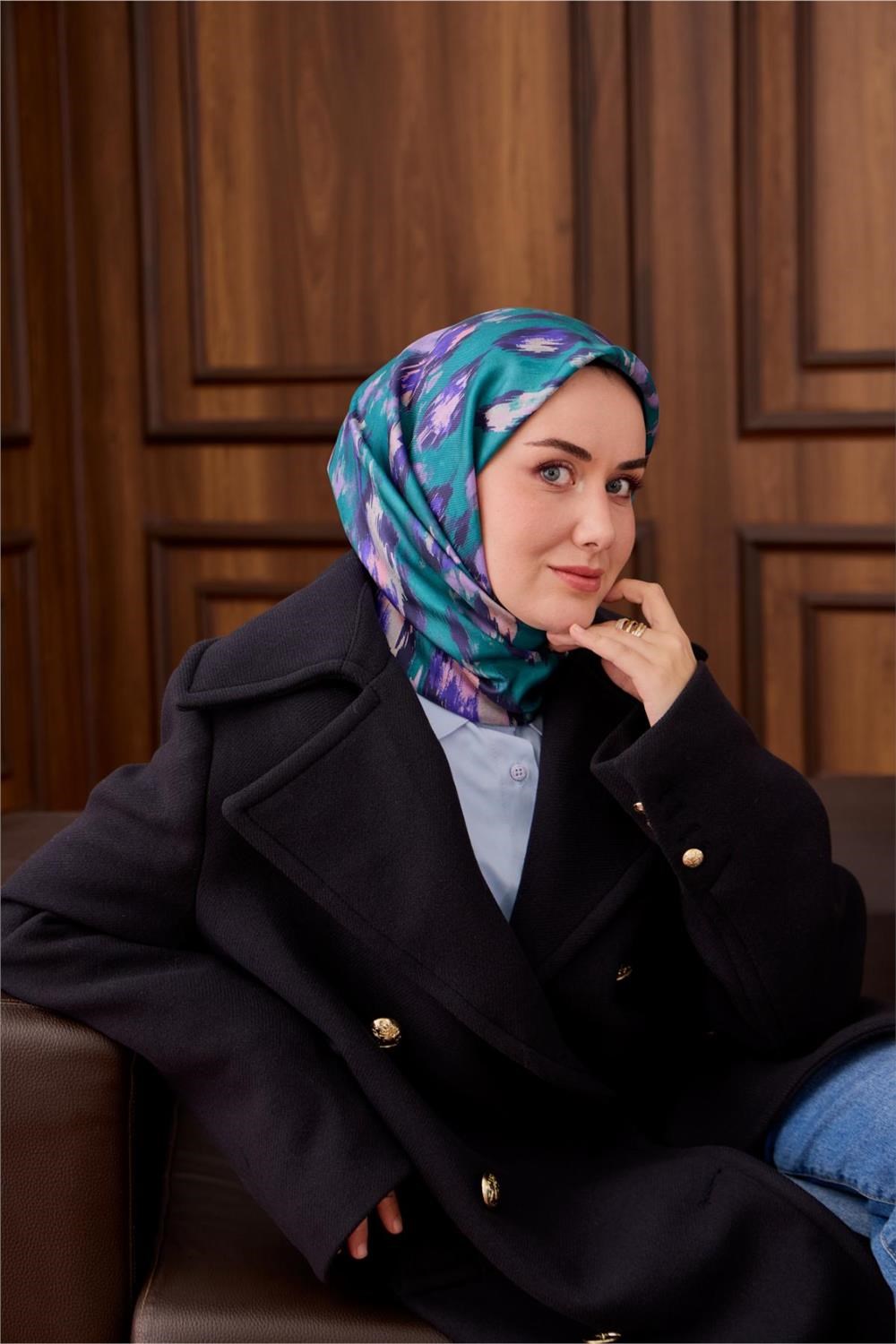 Twill İpek Eşarp Turkuaz-Leylak Desenli Tok Duruşlu 90X90
