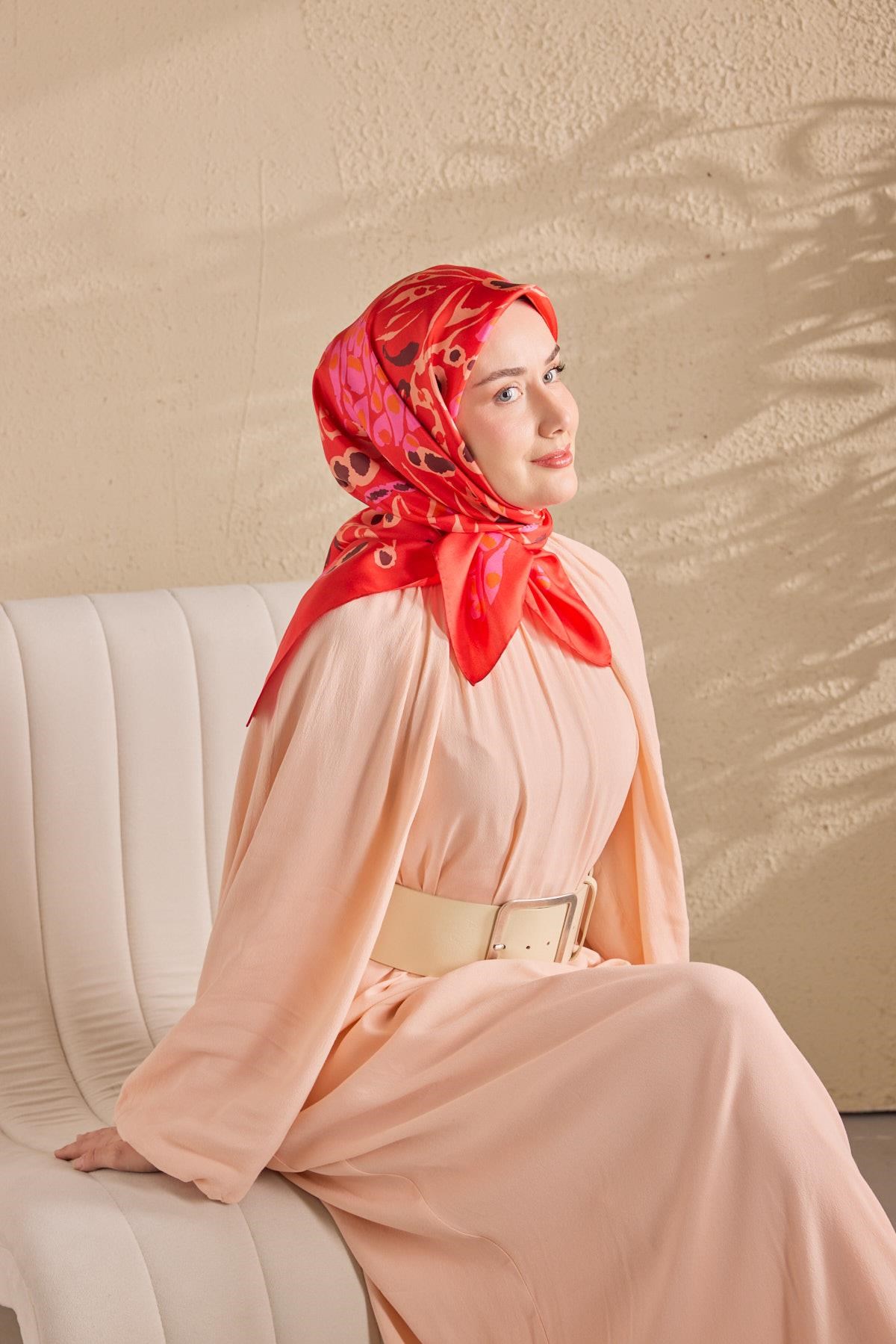 Twill İpek Mercan Eşarp Bayrak Kırmızı 90x90