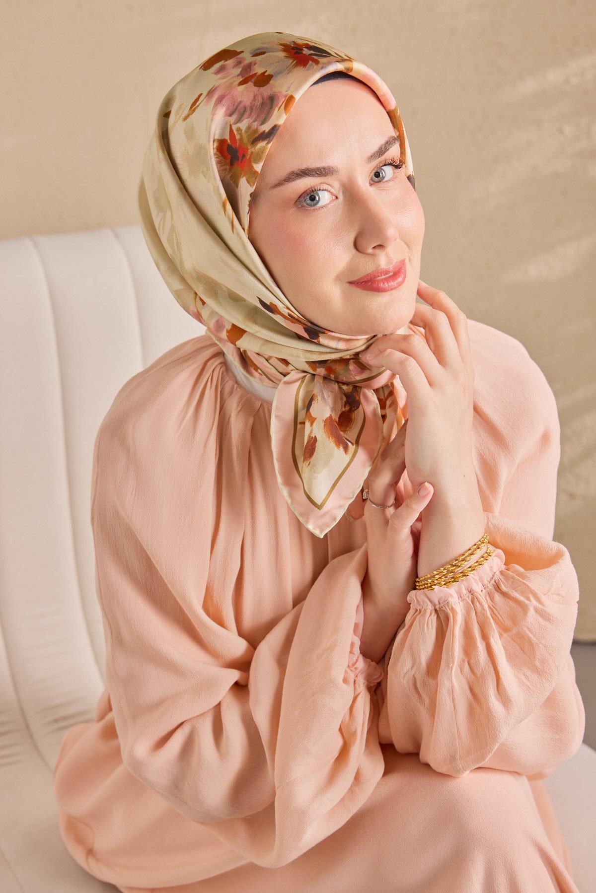 Twill İpek Watercolor Eşarp Pudra Pembe 90x90