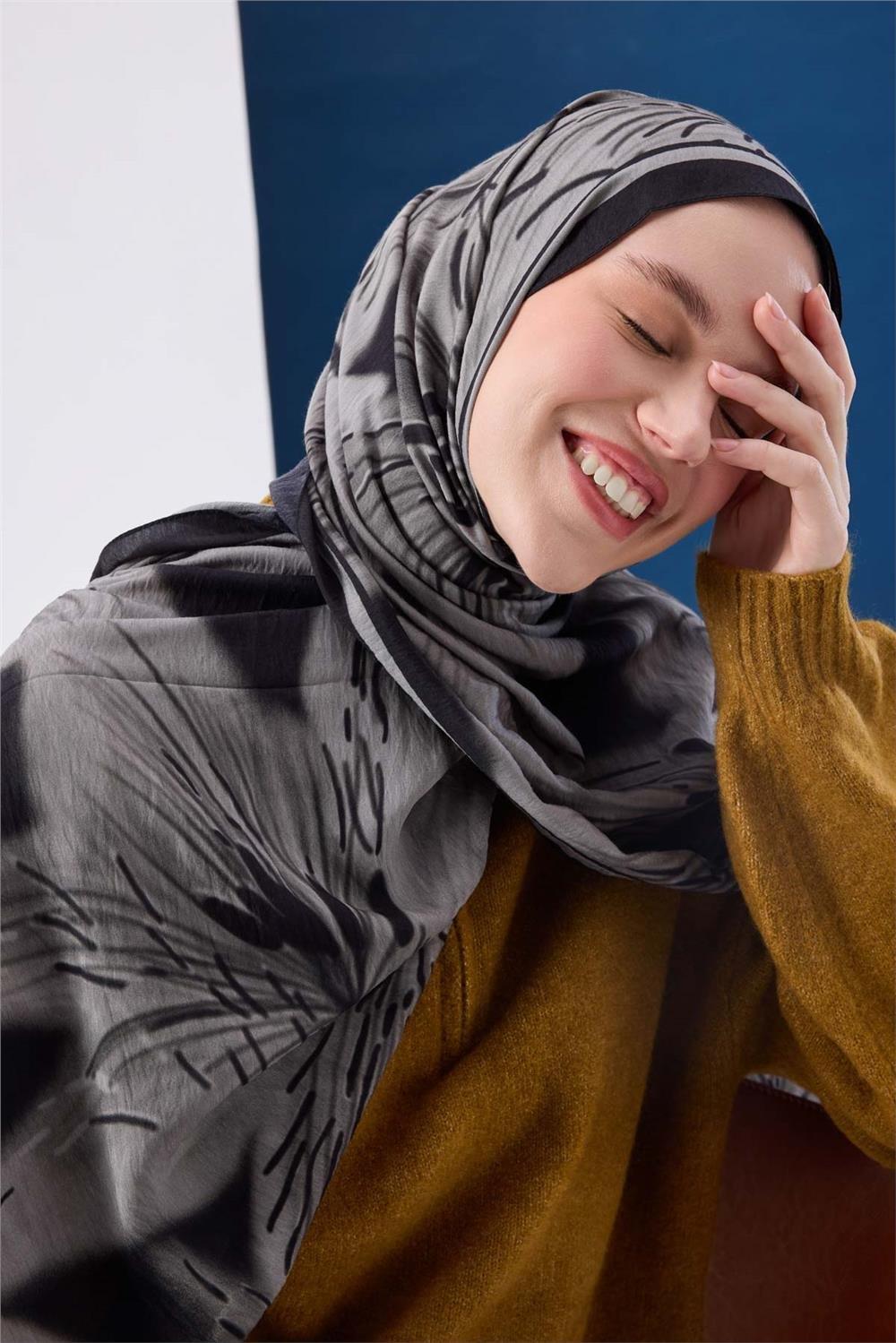 Viskon Mayda Şal Gri Zeminli Siyah Detaylı Desenli Yumuşak Dokulu Dökümlü 190x70