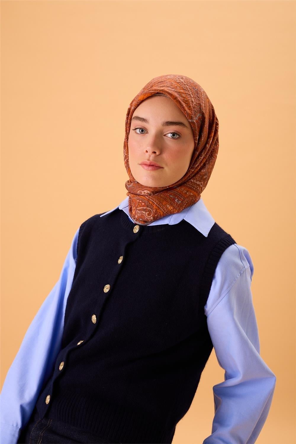 Viskon Karışımlı Velora Eşarp Turuncu-Krem Kiremit Bebe Mavi Desenli Tok Duruşlu 90x90