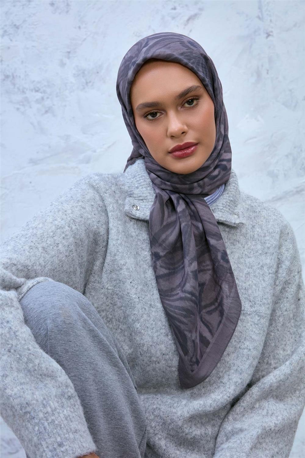 Viskon Velora Eşarp Gri-Füme-Antrasit Desenli Kaymaz Dokulu Tok Duruşlu 90x90