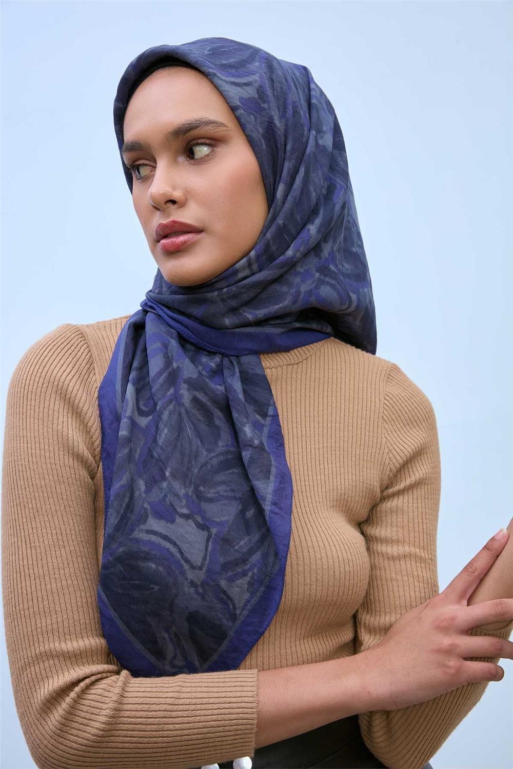 Viskon Velora Eşarp Mor-Antrasit Desenli Kaymaz Tok Duruşlu 90x90