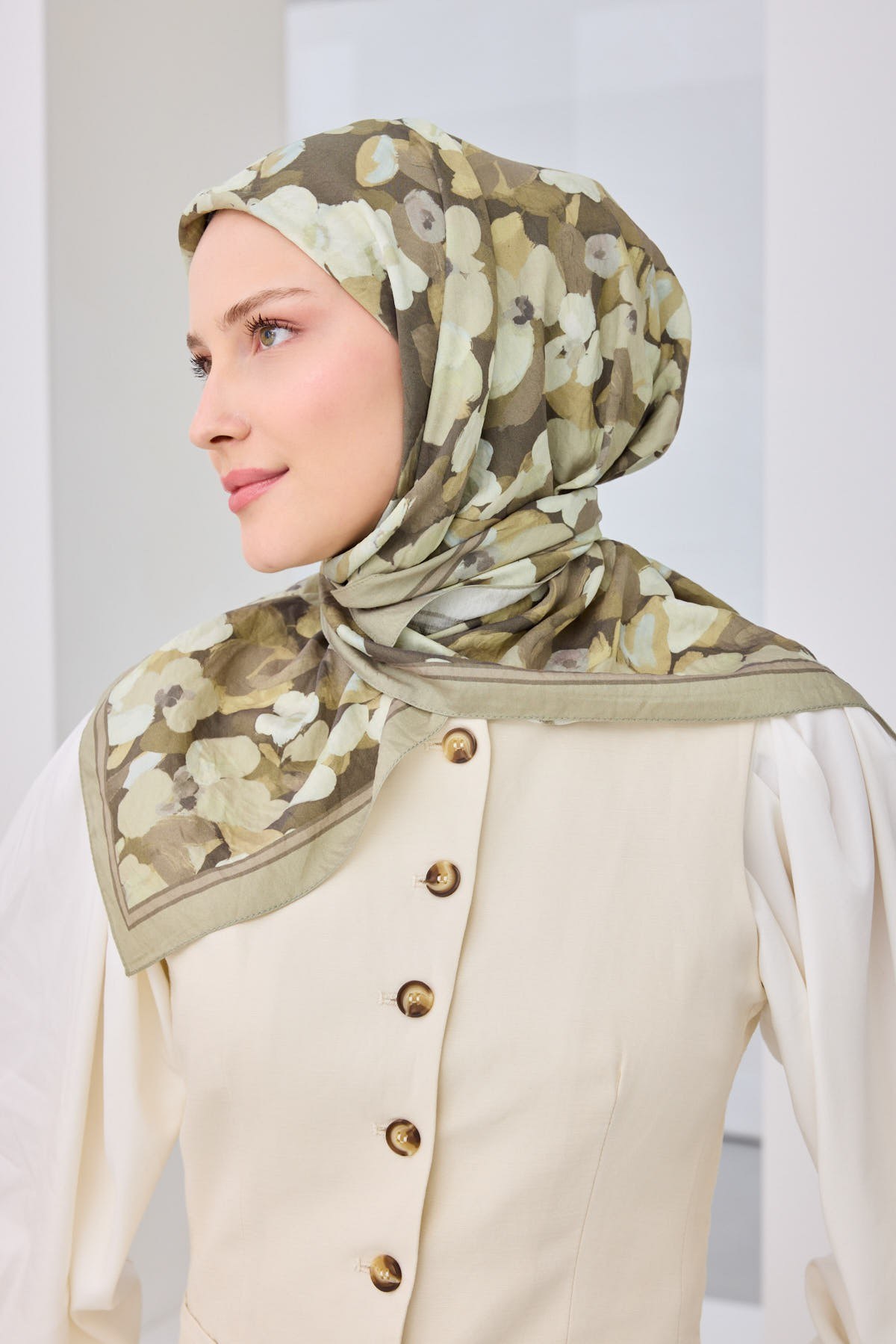 Velora Eşarp Floral Nötr Yeşil