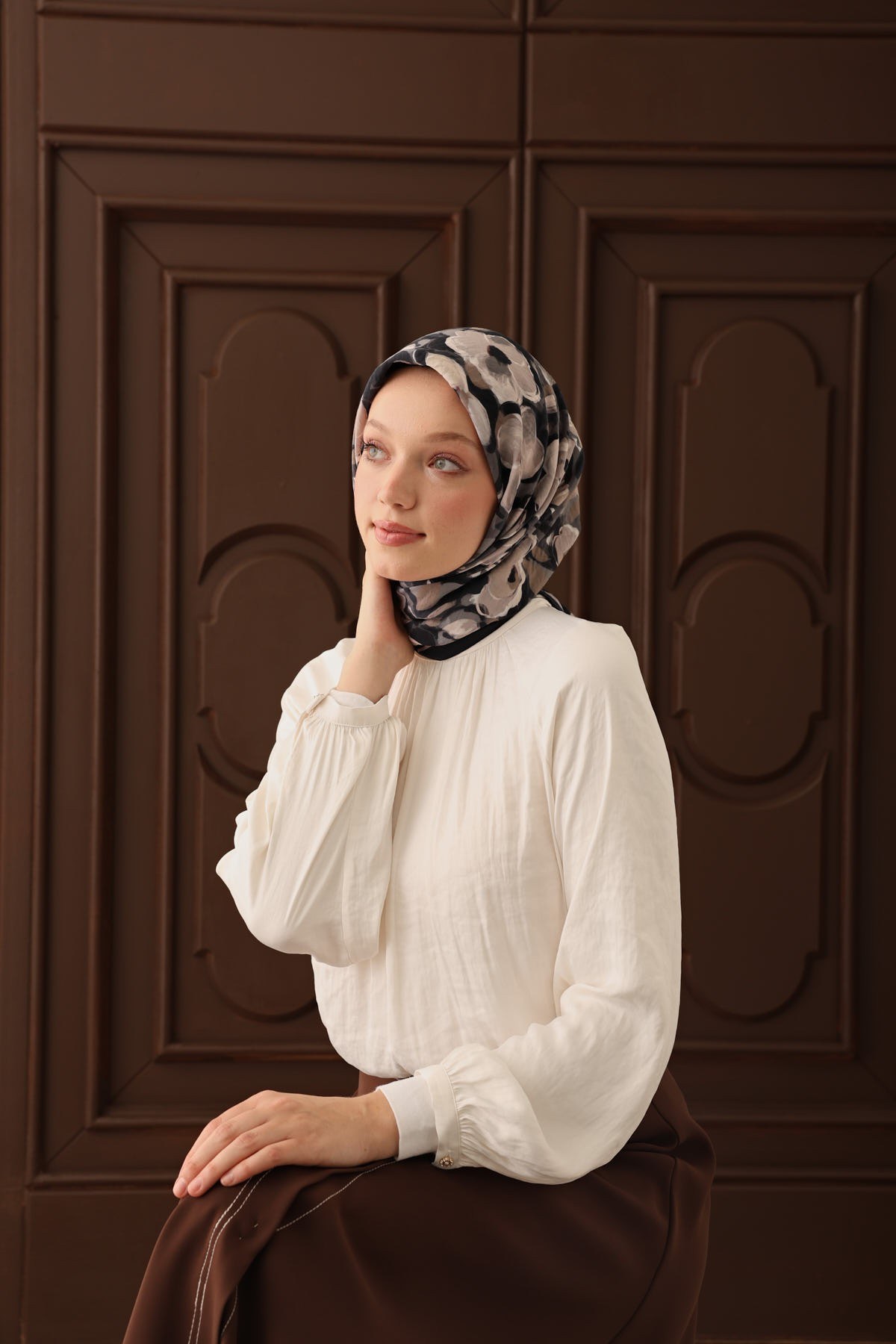 Velora Eşarp Flower Koyu Lacivert
