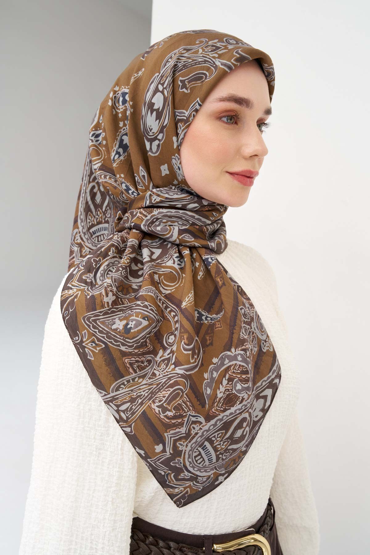 Velora Eşarp Şal Desen Kahverengi 90x90