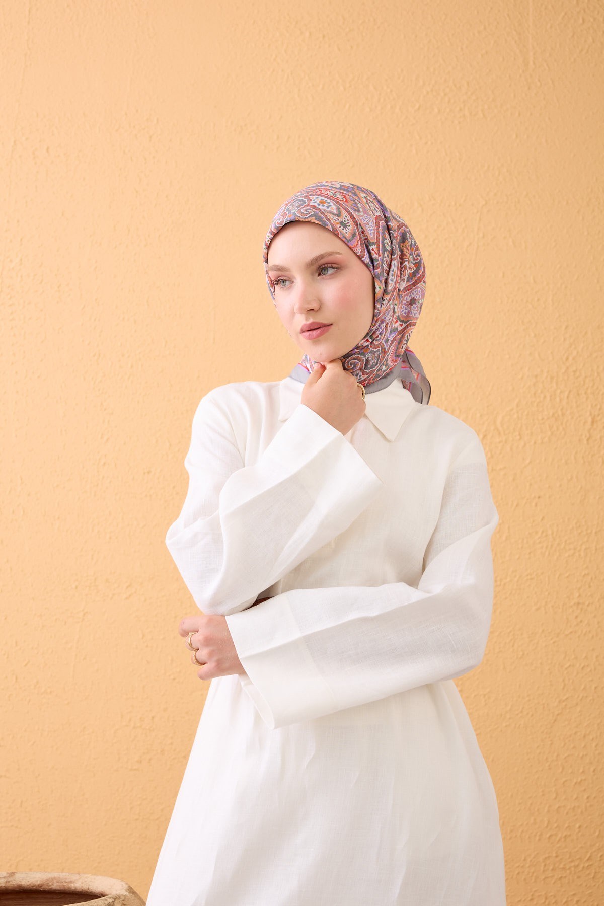 Velora Eşarp Vintage Paisley Koyu Gri