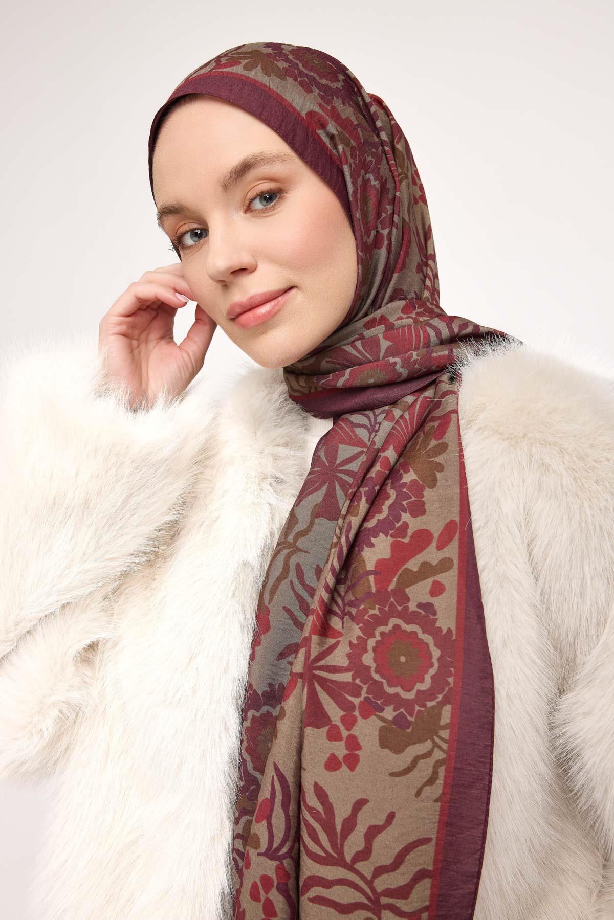 Viskon Karışımlı Mayda Şal Vişne Çürüğü-Antrasit Desenli Tok Duruşlu 190x70