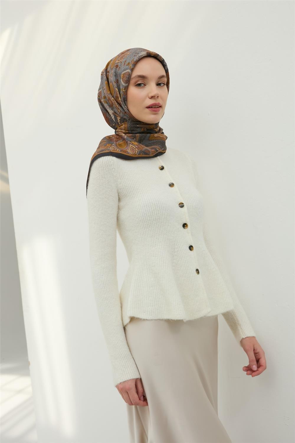 Viskon Velora Eşarp Antrasit-Hardal Desenli Kaymaz Tok Duruşlu 90x90