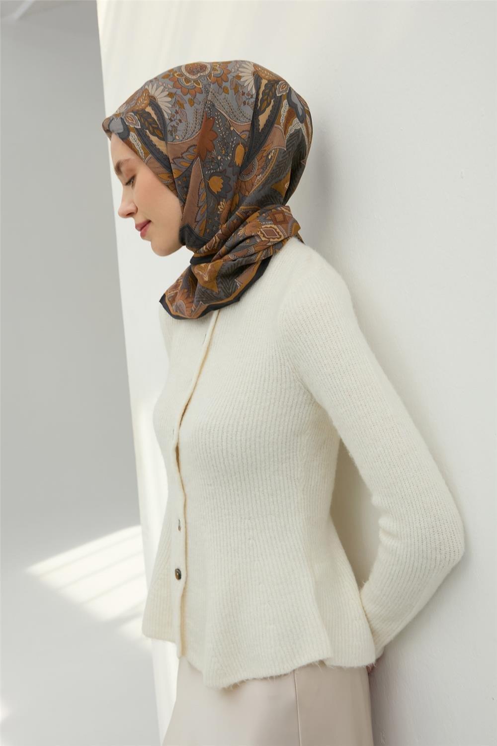 Viskon Velora Eşarp Antrasit-Hardal Desenli Kaymaz Tok Duruşlu 90x90