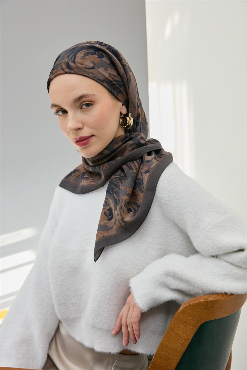 Viskon Velora Eşarp Antrasit Füme Desenli Yumuşak Dokulu Tok Duruşlu 90x90