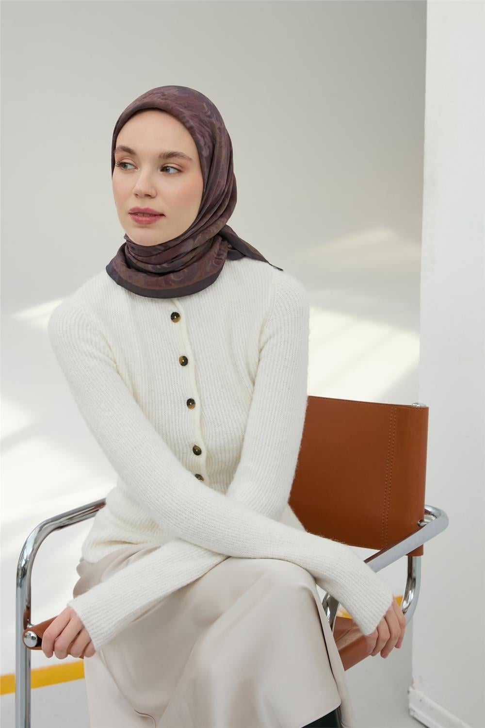 Viskon Velora Eşarp Antrasit Soluk Bordo Desenli Yumuşak Dokulu Tok Duruşlu 90x90