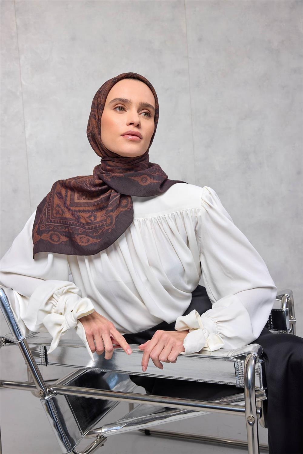 Viskon Velora Eşarp Dört Mevsim Siyah Mürdüm 90x90