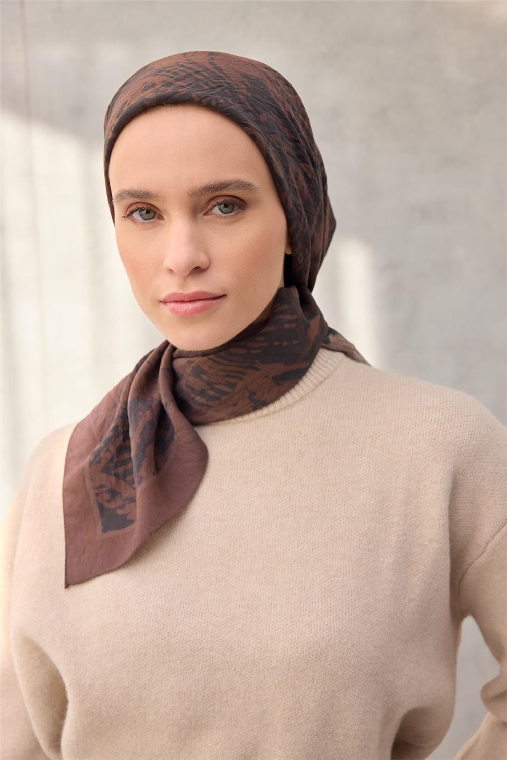 Viskon Velora Eşarp Dört Mevsim Karma Desen Dumanlı Siyah 90x90