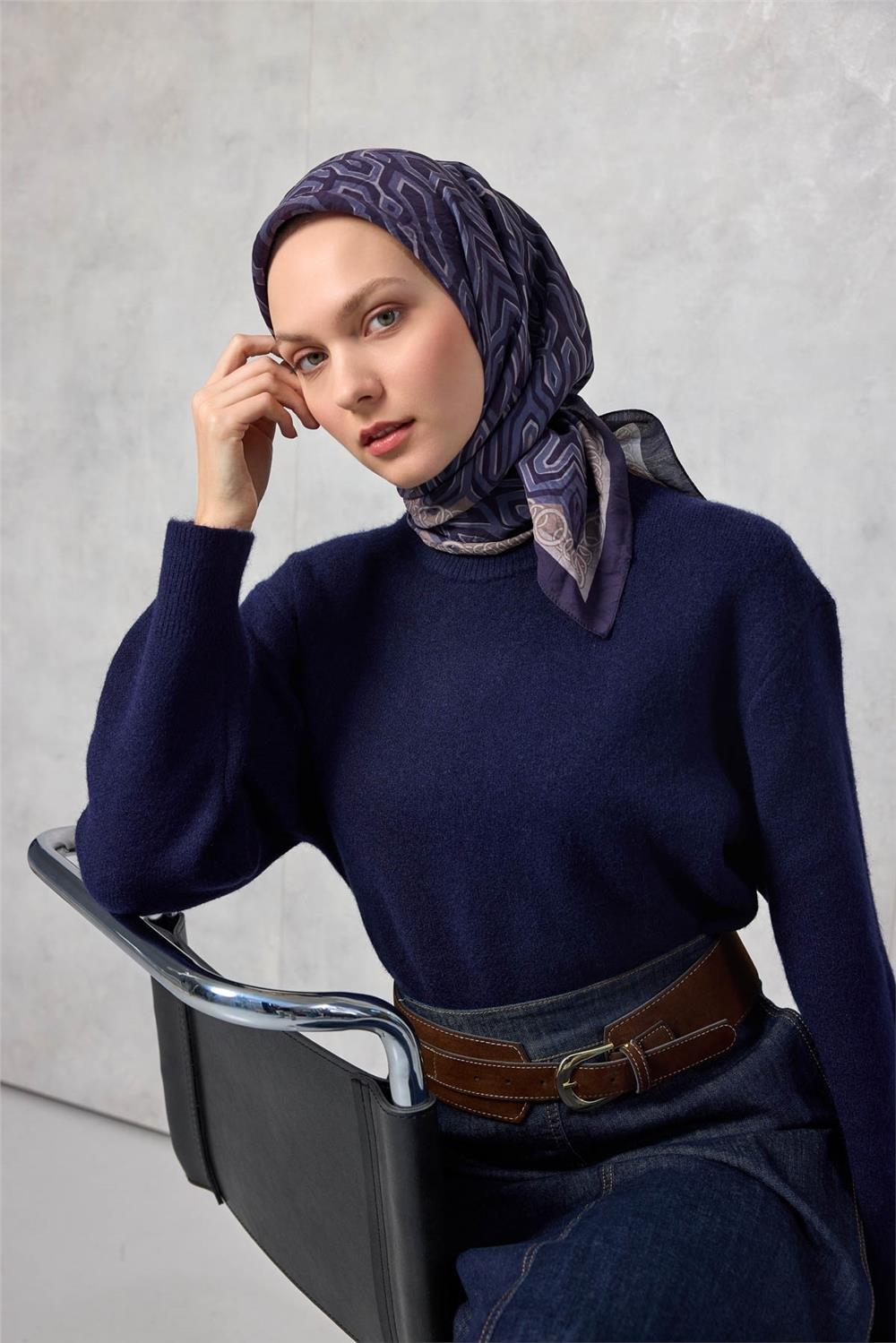 Viskon Velora Eşarp Dört Mevsim Zincir Desen Gece Mavisi 90x90