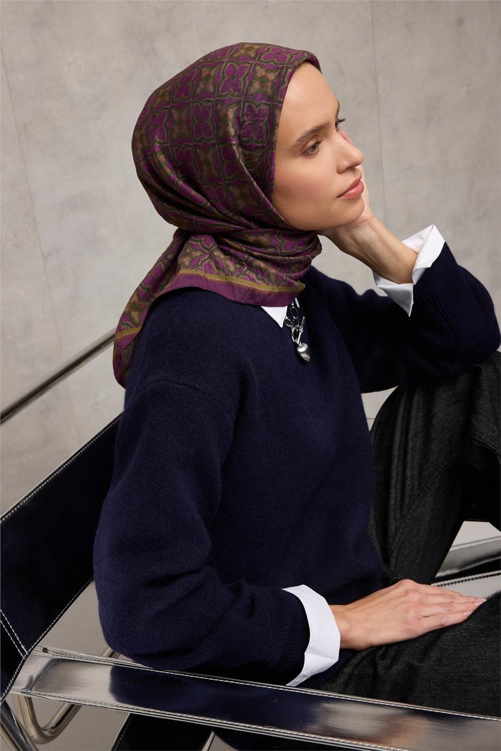 Viskon Velora Eşarp Yonca Desenli Koyu Mor Tok Duruşlu 90x90
