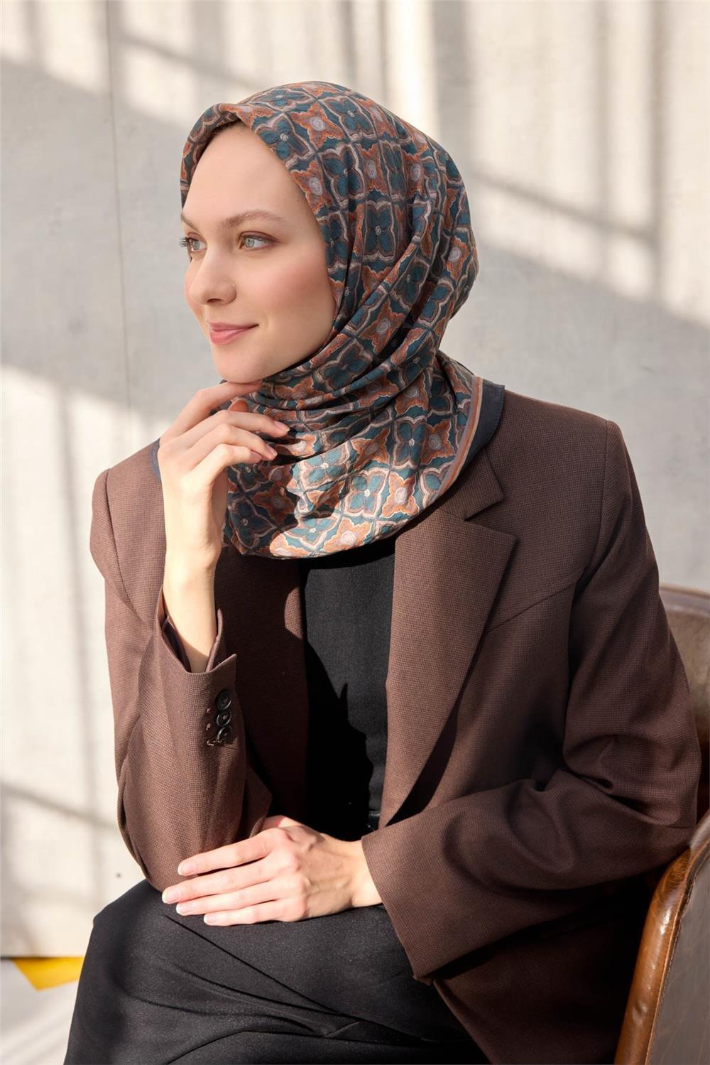 Viskon Velora Eşarp Yonca Desenli Petrol Yeşili Tok Duruşlu 90x90