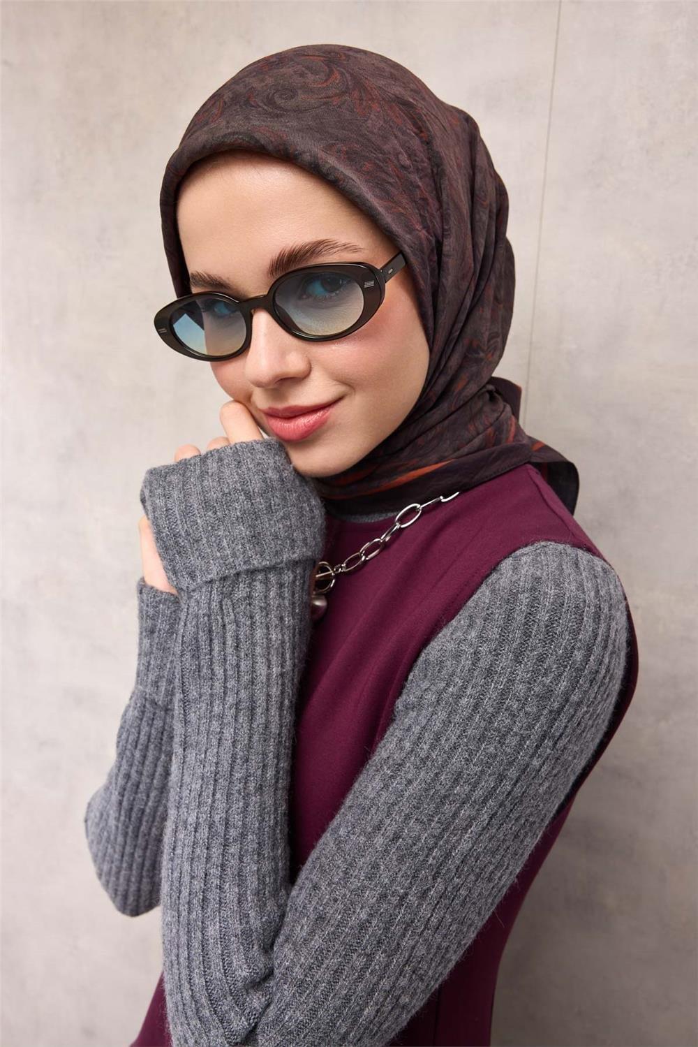 Viskon Velora Eşarp Siyah-Mor Tonlu Barok Floral Desenli Tok Duruşlu 90x90