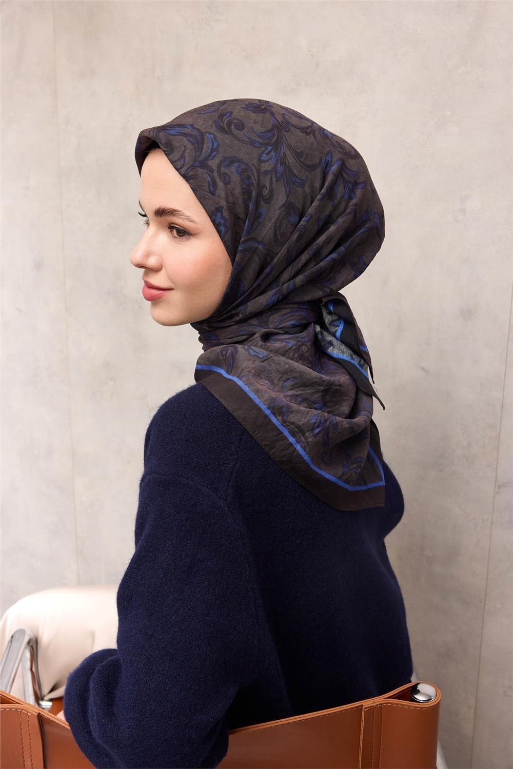 Viskon Velora Eşarp Koyu Siyah Tonlu Barok Floral Desenli Tok Duruşlu 90x90