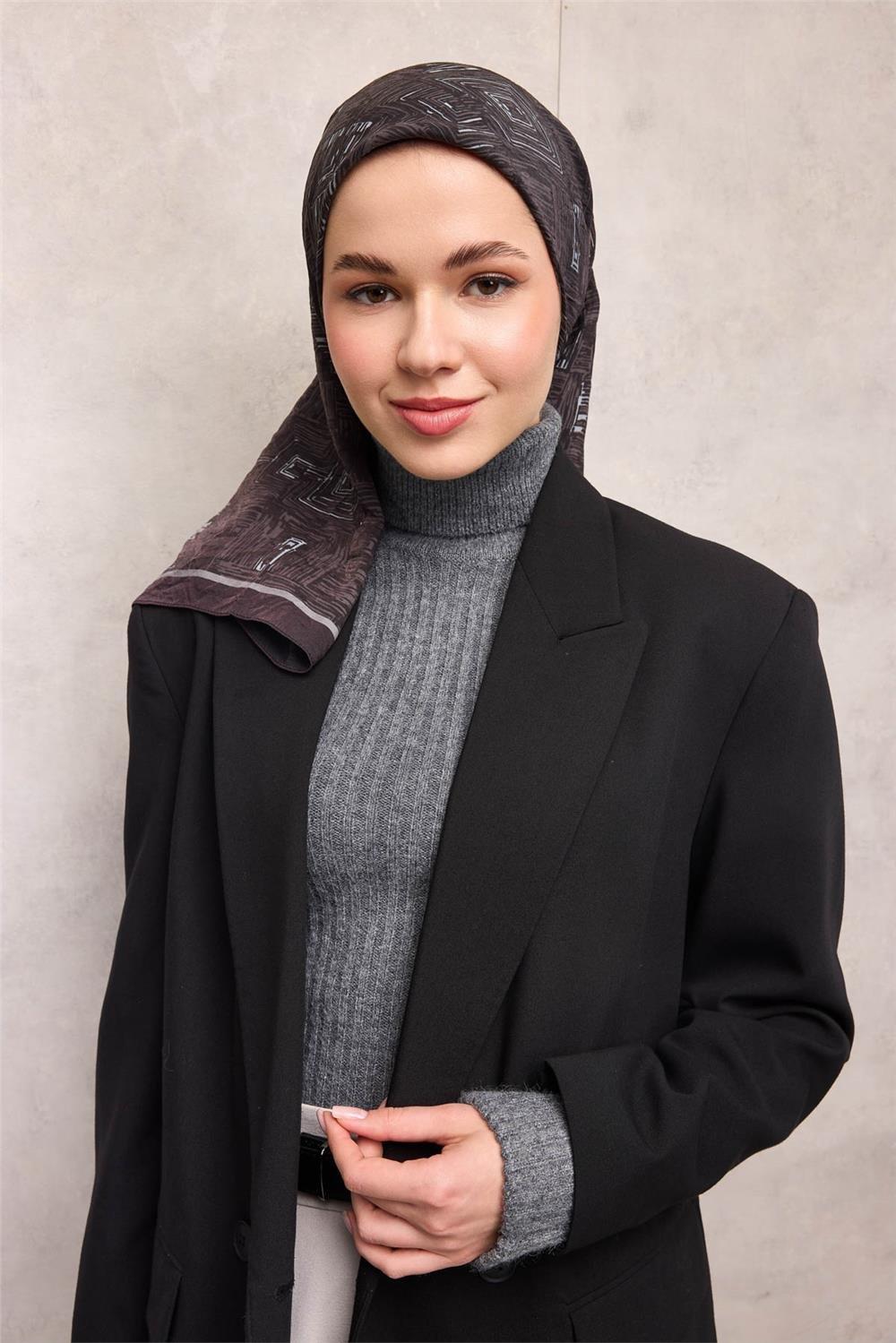 Viskon Velora Eşarp Erik Moru Labirent Desenli Tok Duruşlu 90x90