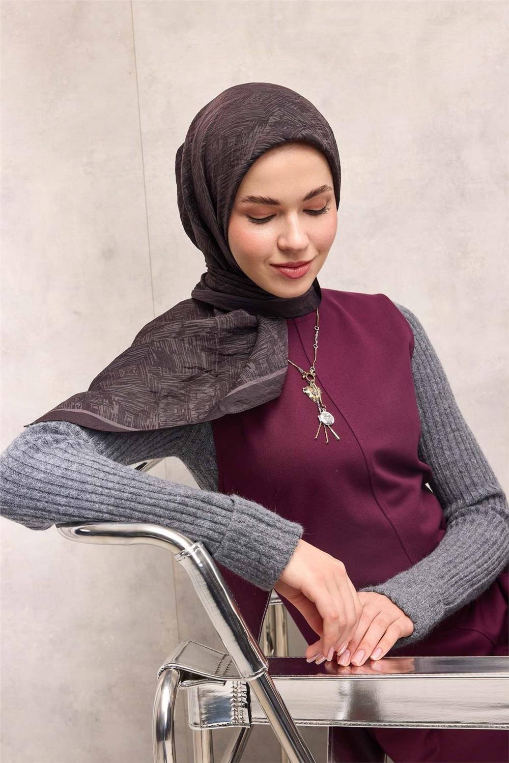 Viskon Velora Eşarp Koyu Vizon Labirent Desenli Tok Duruşlu 90x90