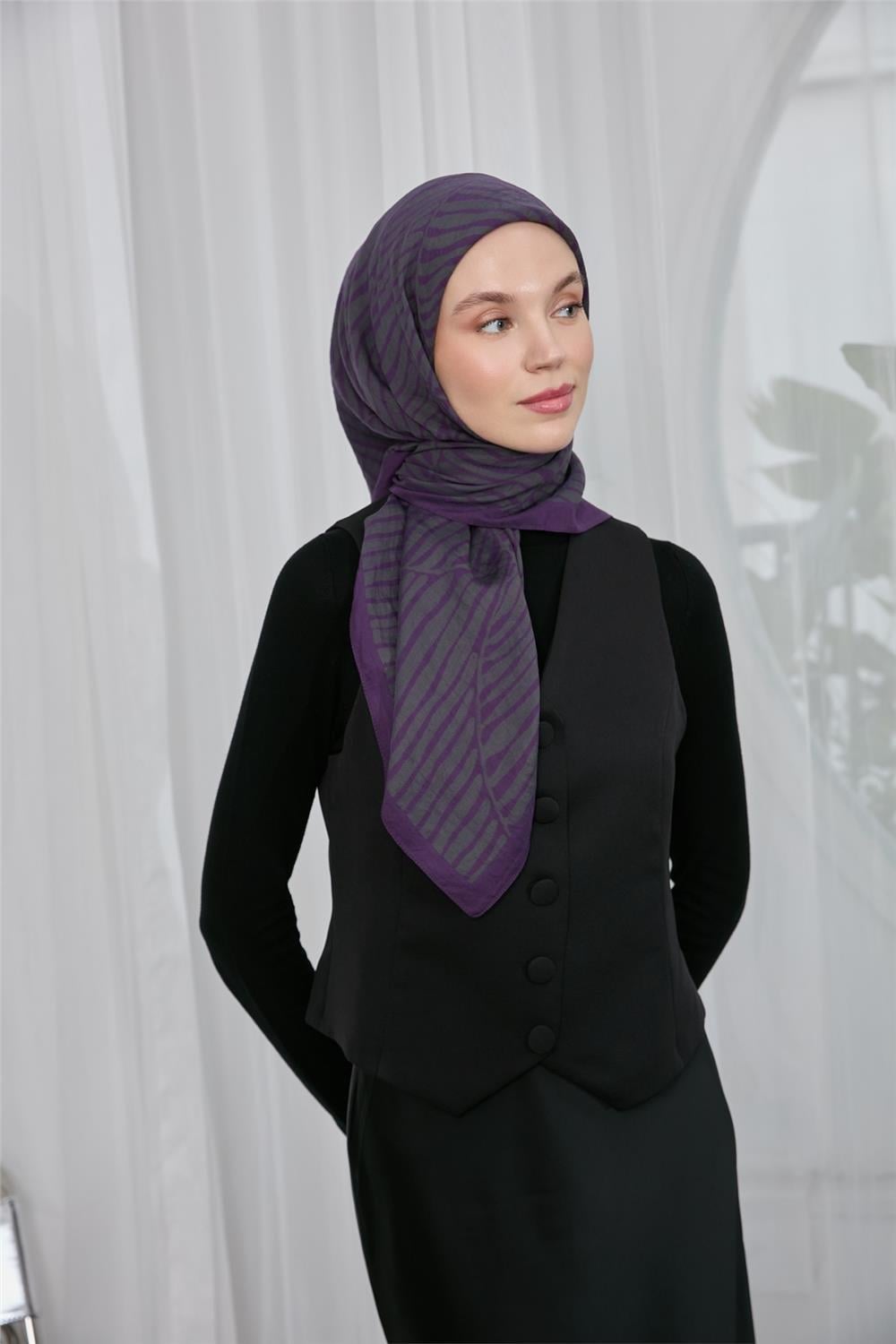 Viskon Velora Eşarp Koyu Mor Küf Yeşili Çizgili Hafif Dökümlü 90x90