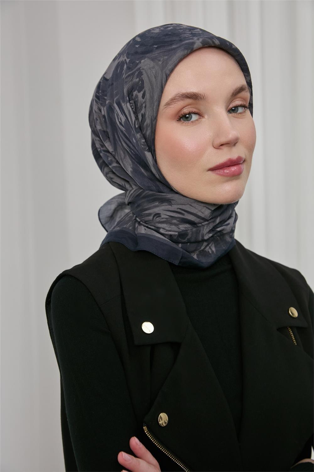 Viskon Velora Eşarp Lacivert Desenli Tok Duruşlu Dört Mevsim 90x90