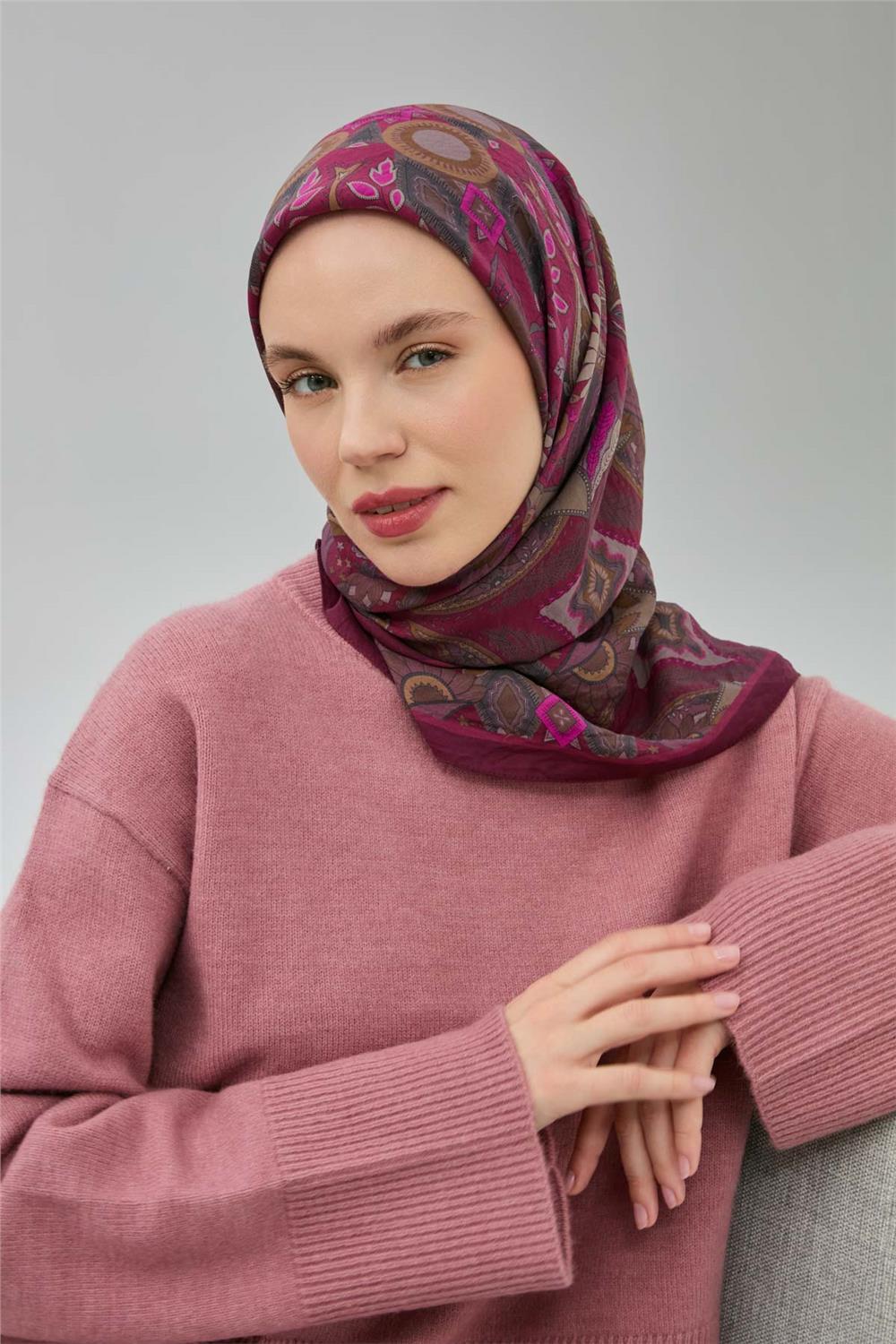 Viskon Velora Eşarp Vişne Çürüğü Desenli Tok Duruşlu Dört Mevsim 90x90