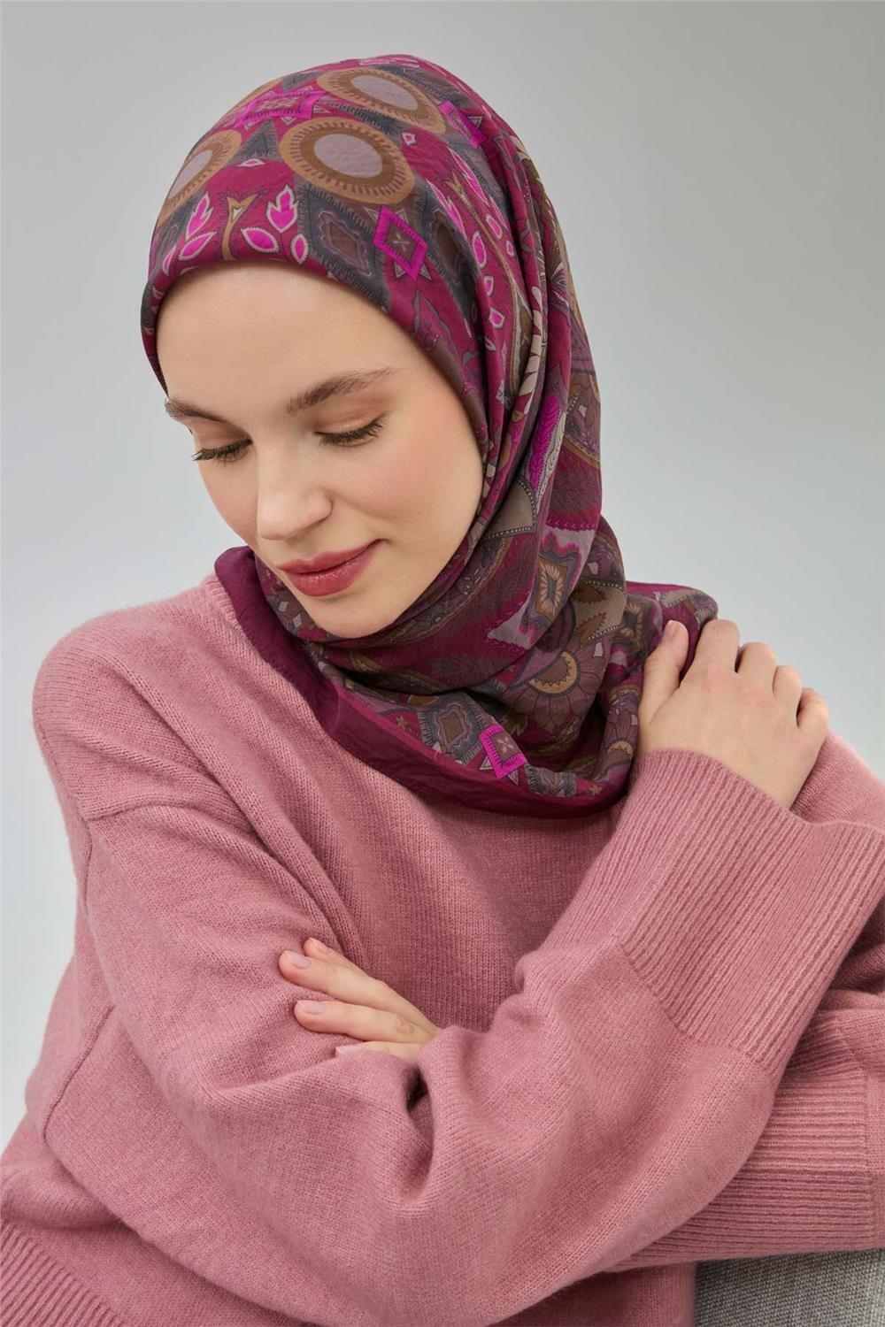 Viskon Velora Eşarp Vişne Çürüğü Desenli Tok Duruşlu Dört Mevsim 90x90