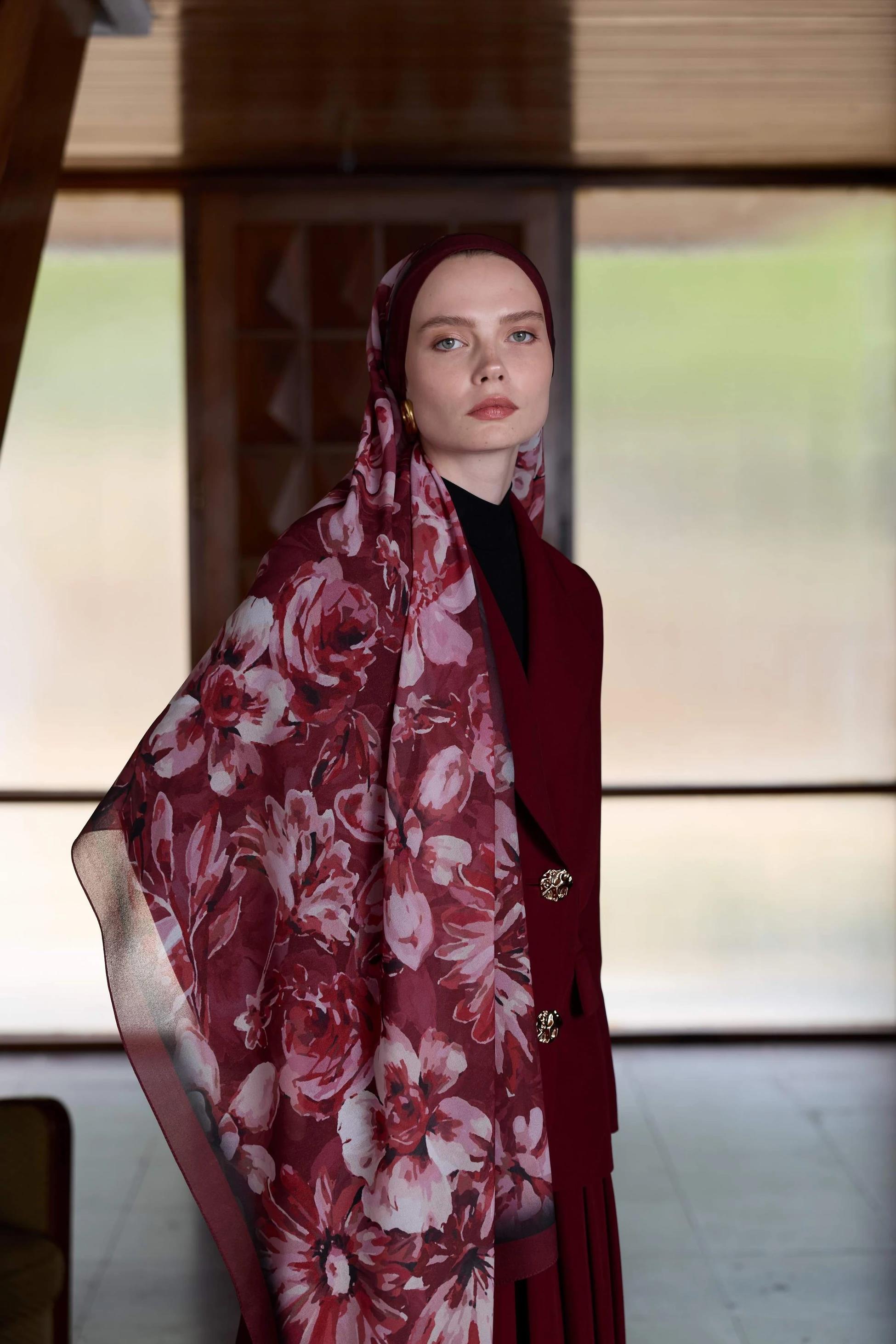 Winter Bloom Qupra Şal 30001