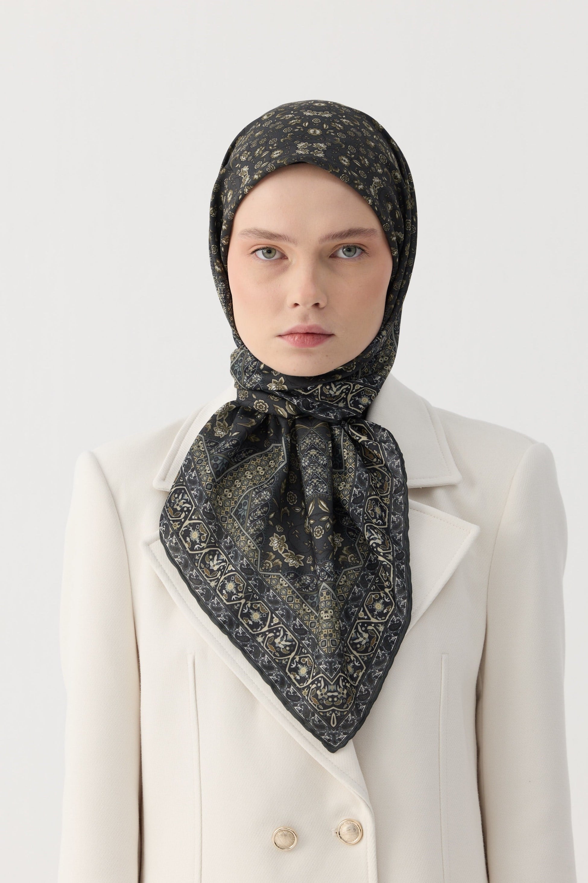 Winter Bloom Soft Eşarp 1244