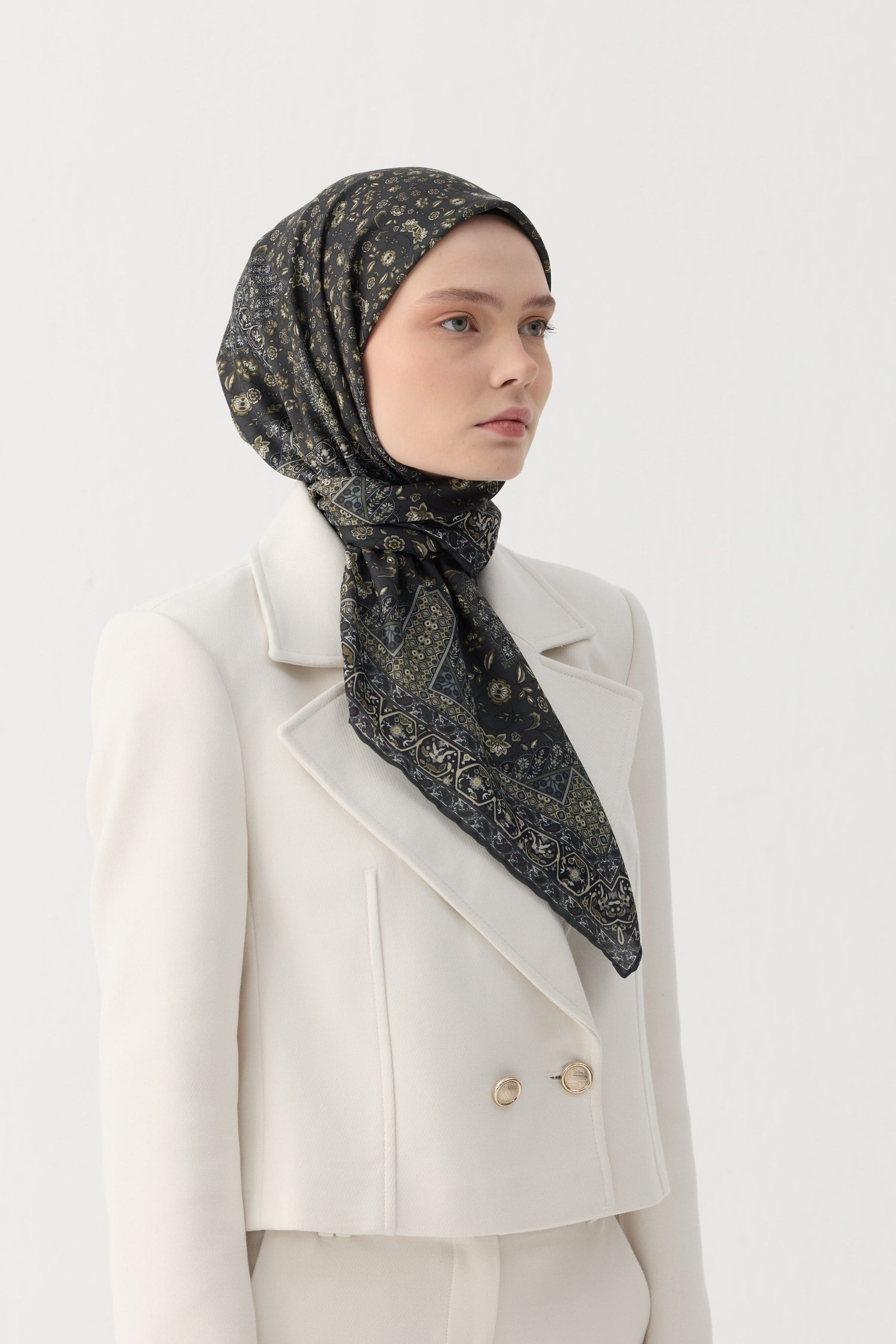 Winter Bloom Soft Eşarp 1244