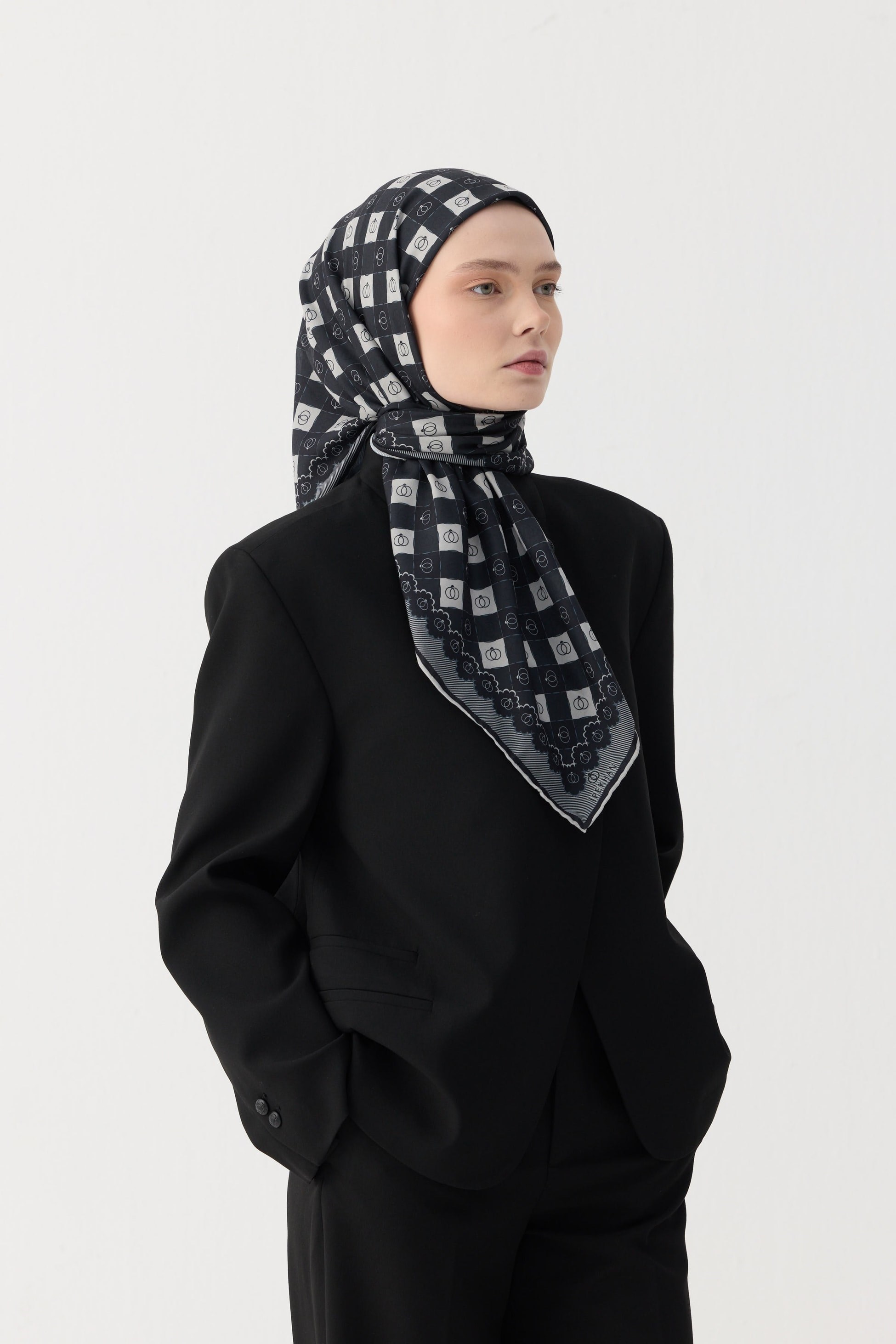 Winter Bloom Soft Eşarp 1245