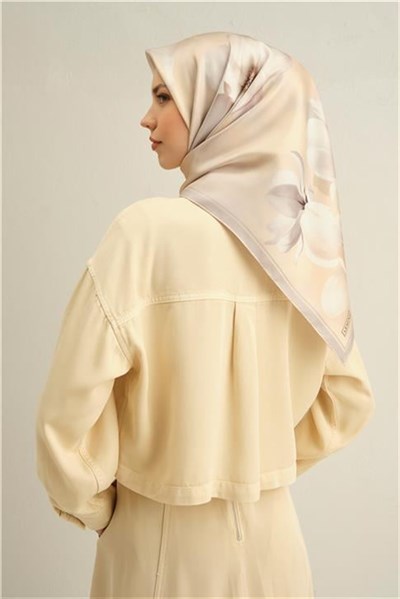 Armine Çiçek Desenli Saf İpek Sura Eşarp 9305D 82