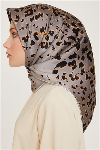 Armine Leopar Desenli Sura Saf İpek Eşarp 9249D 02 31