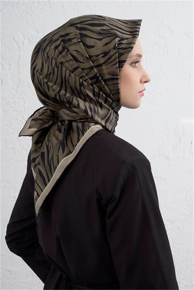 Armine Sura İpek Eşarp 9435-40
