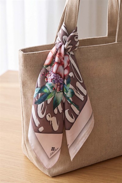 Bandana Letters Desen Pudra Vizon