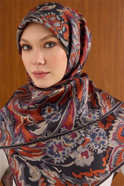 Twill İpek Büyük Boy Eşarp Soluk Siyah Vintage Çiçek Desenli Tok Duruşlu 110x110
