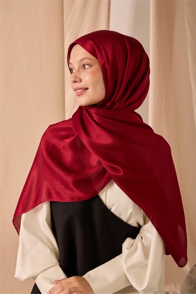 Janjan Şal Tek Taraflı Kırmızı Kendinden Çizgi Dokulu Parlak Yüzeyli 75X190