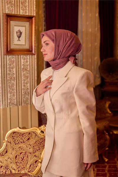 Monogram Pamuk İpek Eşarp Gül Kurusu Tonlu Desenli Tok Duruşlu 90x90