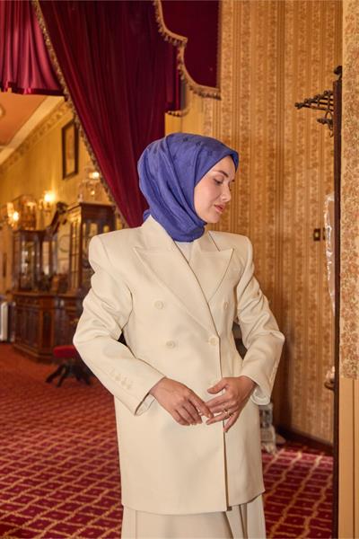 Monogram Pamuk İpek Eşarp Saks Mavi Tonlu Desenli Tok Duruşlu 90x90