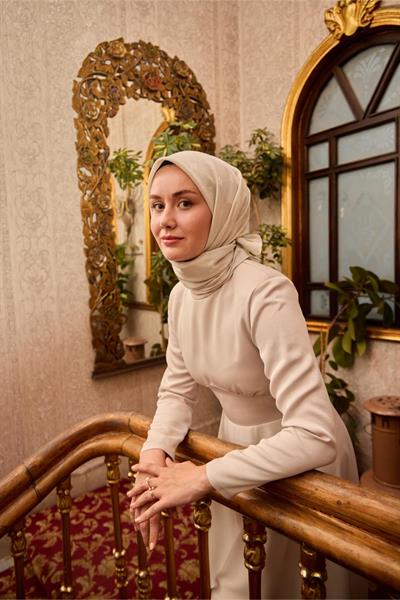 Monogram Pamuk İpek Eşarp Ekru-Krem Tonlu Desenli Tok Duruşlu 90x90