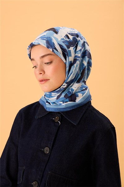 Organik Pamuk İpek Eşarp İndigo-Siyah-Beyaz-Gece Mavisi-Bebe Mavi Desenli
                Kaymaz Tok Duruşlu 90X90